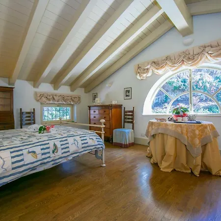 Castelletto Di Branduzzo Sleeps 12 Pool Wifi