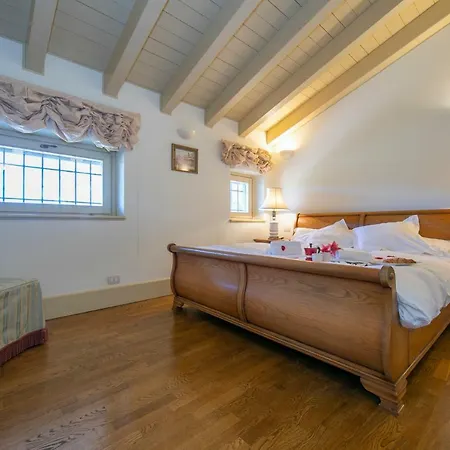 Castelletto Di Branduzzo Sleeps 12 Pool Wifi Villa *