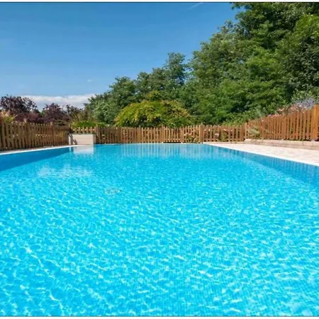 Castelletto Di Branduzzo Sleeps 12 Pool Wifi Villa